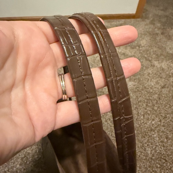 Old Navy Brown Croc-Embossed Bag Vegan Leather Tote - Picture 4 of 8
